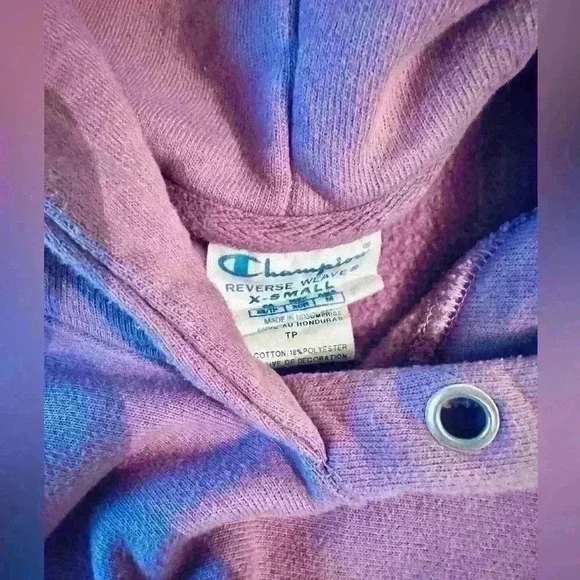 Champion Women’s Size XS Reverse Weave Cinch Bottom Hoodie in Tinted Lavender - Picture 8 of 10